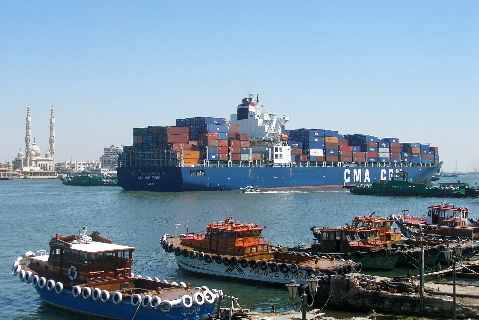 Container ship in the Suez Canal - Brazil-Turkey route avoids this chokepoint